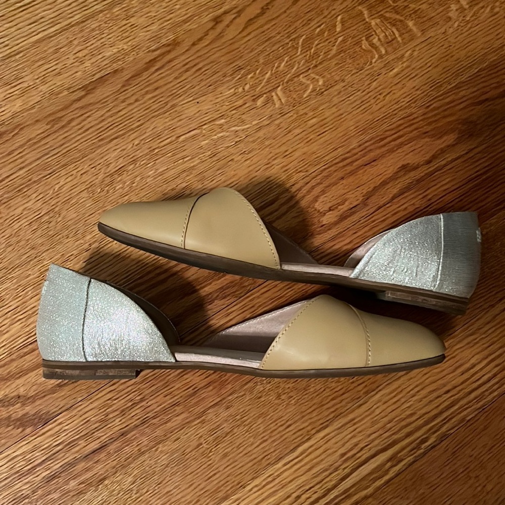TOMS size 9.5